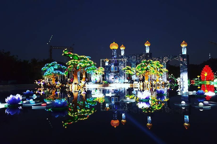 dubai-garden-glow