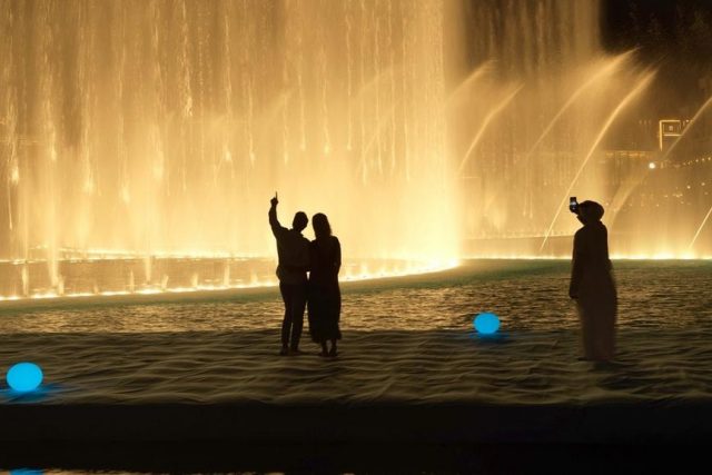 Attractions in Dubai Landmarks - Dubai Fountain Dubai Mall