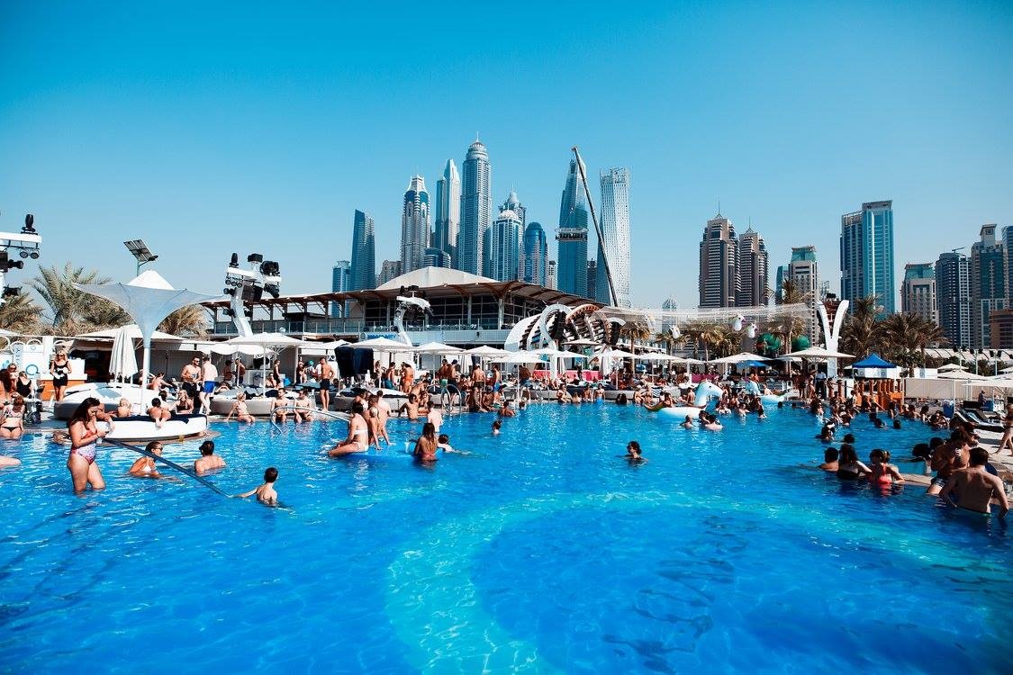 7 Ladies Day Deals At Pool Beach Club Dubai Hotspots Insydo