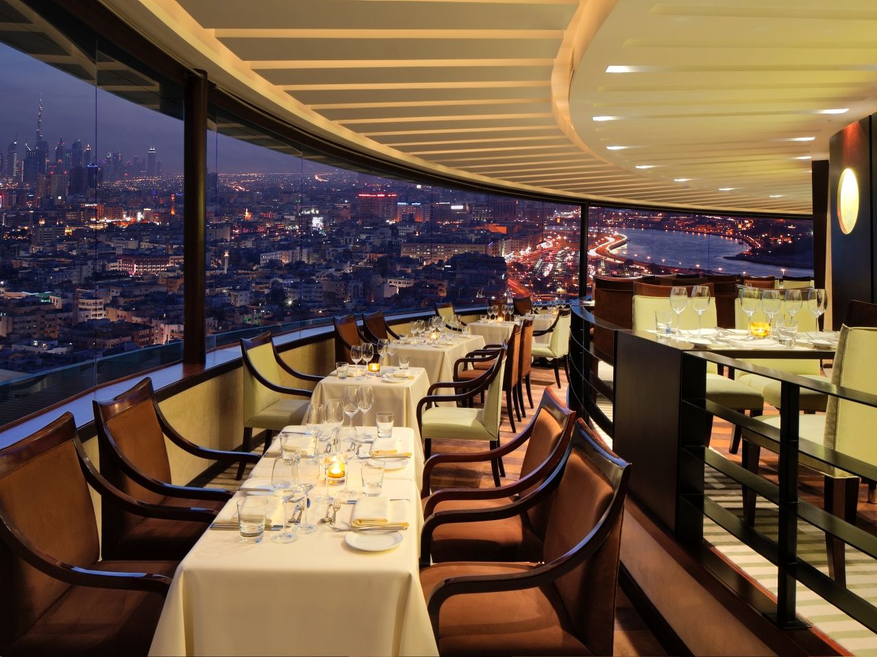 5 Restaurants That Offer Alternative Dining In Dubai Insydo