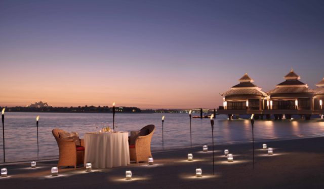 uae-staycations-for-valentines-day-2019-Anantara-The-Palm-Dubai-Resort_Dining-by-Design